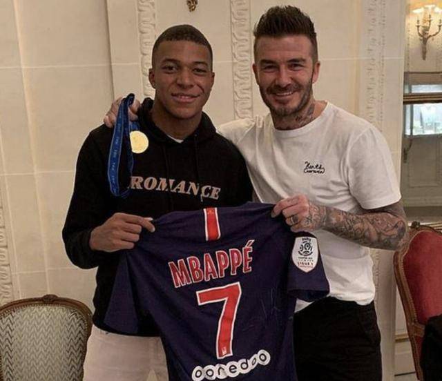 每体：特尔施特根在斯坦福桥现场观战，他接近回归球队合练（每体：特尔施特根现身斯坦福桥观赛，临近回归球队合练）