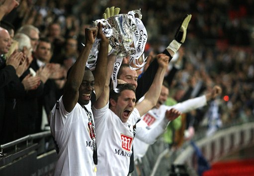 梅州众将：不管未来怎样都要打好最后一场，拼出个保级机会（梅州将士：不论前路如何，最后一战全力以赴，搏出保级生机）