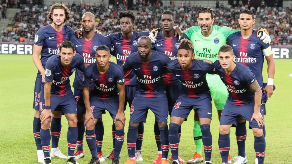 并非诺坎普首秀，世体：弗里克曾跟随拜仁在诺坎普踢过比赛（世体：弗里克并非诺坎普初秀，曾随拜仁在此出战）