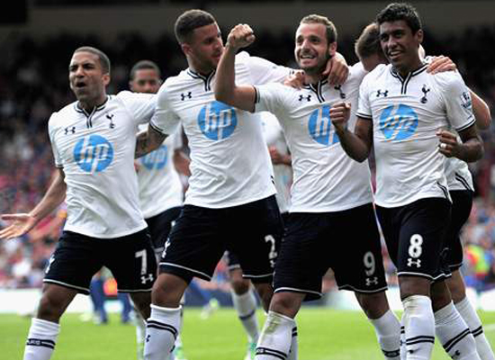 姆巴佩欧冠生涯已5次戴帽，仅次于梅西、C罗和莱万（姆巴佩欧冠第5次上演帽子戏法，排名仅在梅西、C罗、莱万之后）