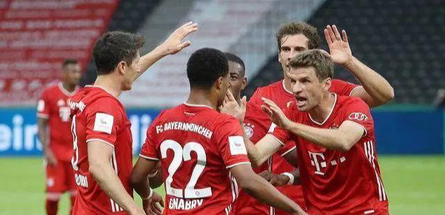 绿帽哥独家：萨拉赫在与球队高层会议时拒绝道歉（绿帽哥独家：萨拉赫在与俱乐部高层会谈中拒绝致歉）