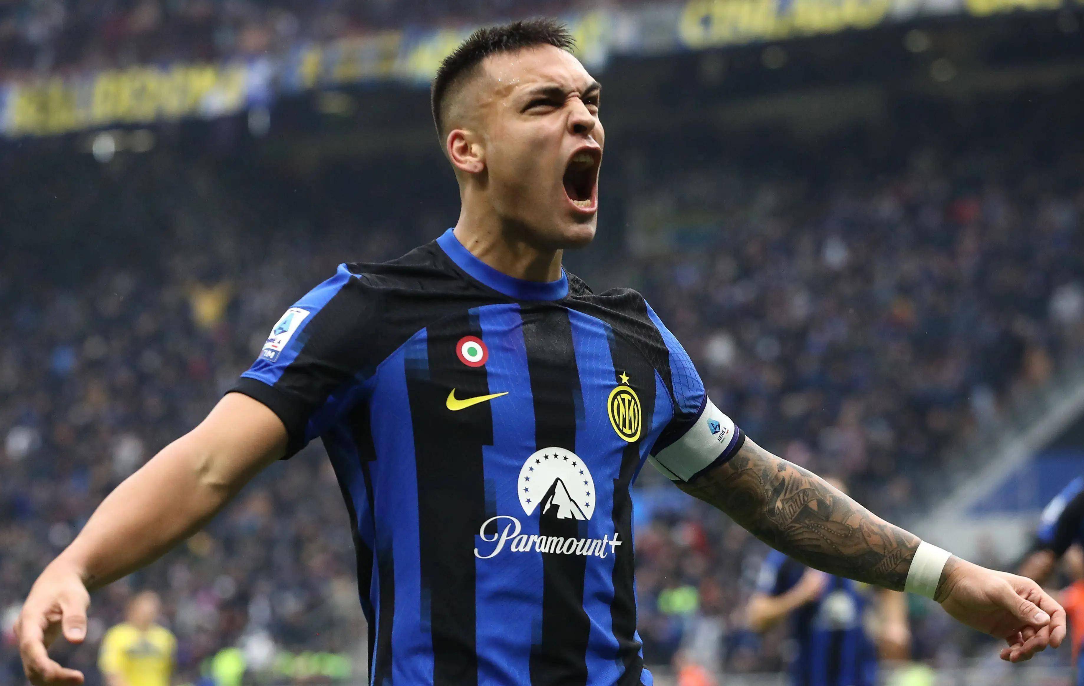 斯基拉：罗马正在计划和詹卢卡-曼奇尼续约至2029年（斯基拉：罗马计划将詹卢卡-曼奇尼合同续至2029年）