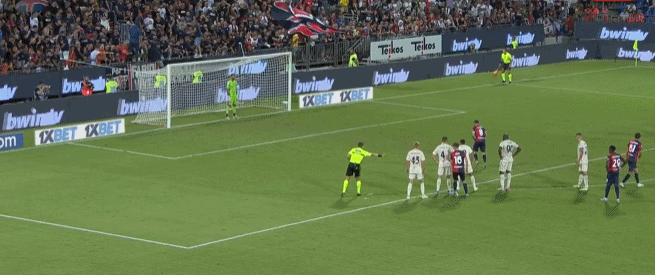 0-1！英意豪门欧冠巅峰对决：7亿战舰连伤两员大将 88分钟惨遭绝杀