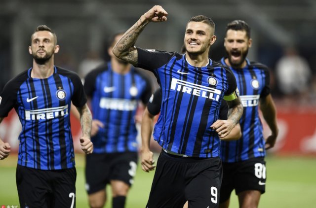 近15年谷歌每年搜索量最高球员：C罗10次断崖领先，梅西仅1次（过去15年谷歌年度最热球员：C罗10度领跑，梅西仅一次）