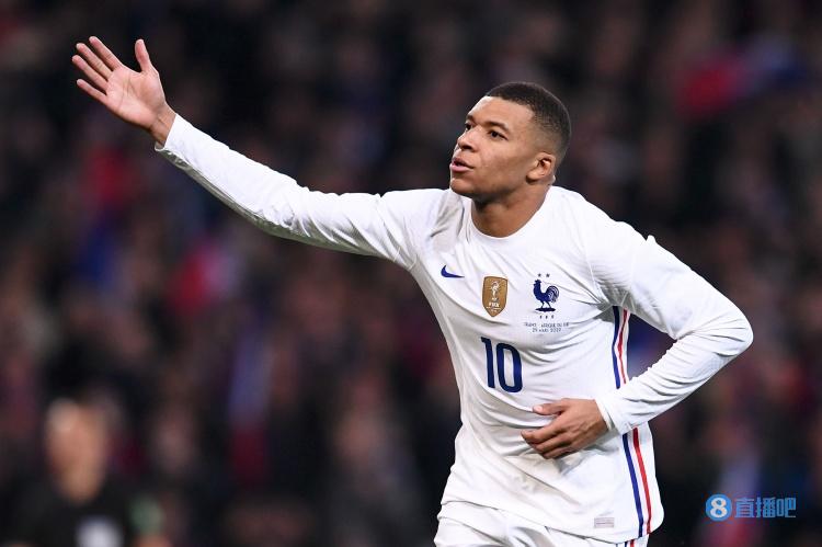 英超伯恩茅斯VS切尔西：切尔西乘虚而入，伯恩茅斯中场告急恐难御敌！（英超伯恩茅斯VS切尔西：中场告急的樱桃军恐难挡蓝军趁势出击）